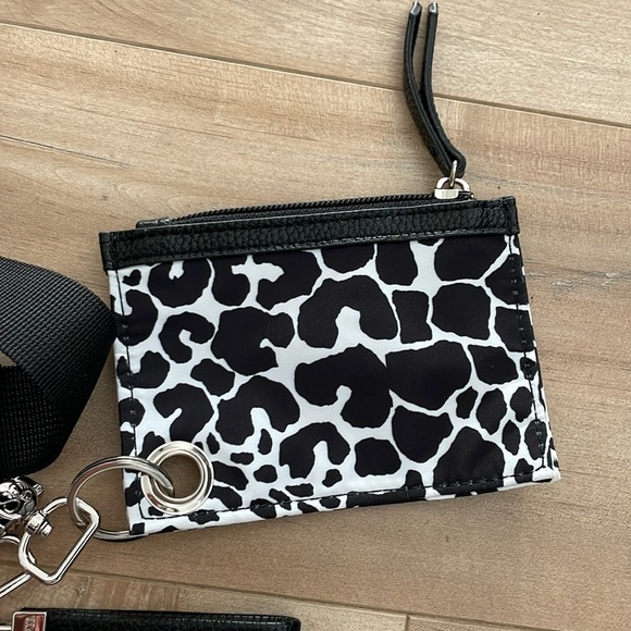 Samantha Brown Fanny Pack - Picture 5 of 5